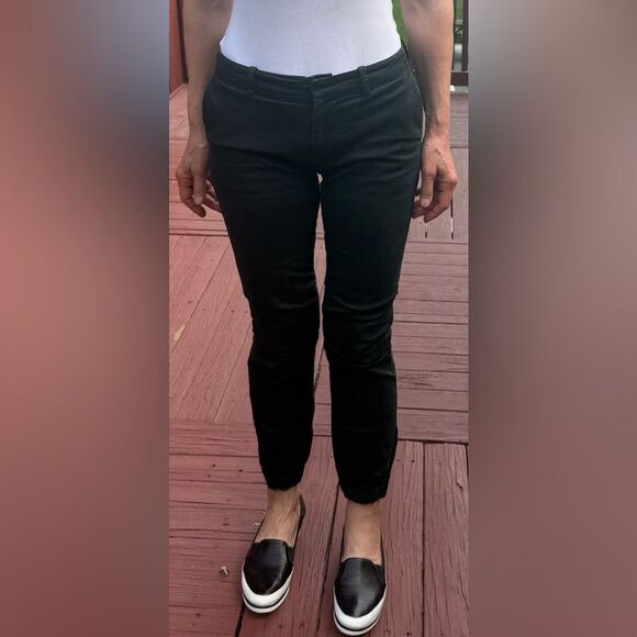 Revolve Nili Lotan Black Cropped Cargo Joggers, Ankle Zippers, Knee Details, 2 - Picture 9 of 13